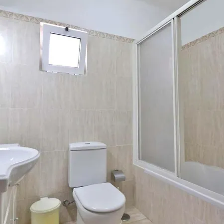 Sleeps 6 Pool Air Con Wifi Villa